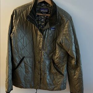 Patagonia Women’s Pasture Field Insulated Quilted Jacket Size M